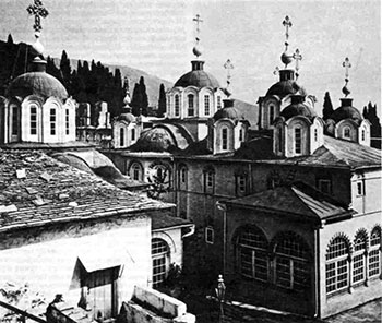 Святая Гора Афон. Русский Пантелеимонов монастырь.