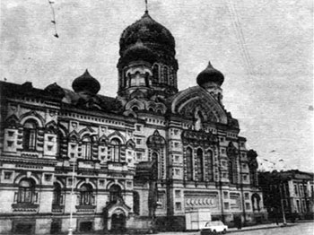 Успенское подворье Оптиной пустыни в Петербурге.