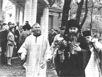 Праздник свв. Кирилла и Мефодия в Крестовоздвиженской церкви на Лиговском проспекте.