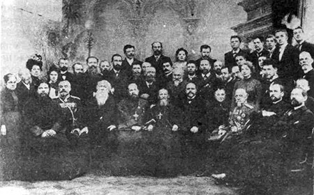С.-Петербург. Св. прав. Иоанн Кронштадтский среди своих почитателей, 1900-е годы