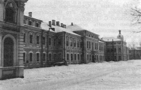 Митрополичий корпус